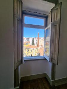 Minimalist 9Bed Oasis Parliament