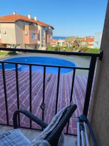 Akrotiri 2BR Apartment