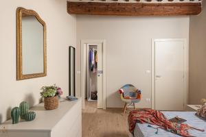 Le Mura, L Amphitheatrum e San Frediano