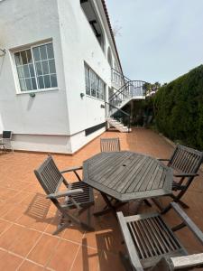 Apartamento a pie de playa en urbanización con piscina