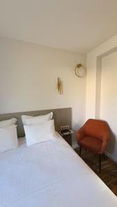 Hotels Logis Hotel Saint Guirec Et De La Plage : photos des chambres