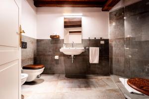 Hotel D H Lawrence img44