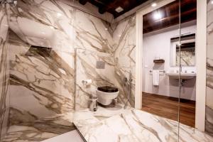 Hotel D H Lawrence img48