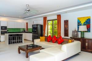 Exotic 3BR Villa Solandra with Tropical Pool and Private Rooftop Terrace in Bangtao