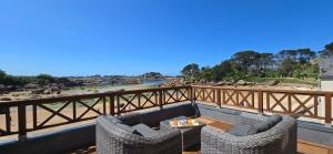 Hotels Logis Hotel Saint Guirec Et De La Plage : photos des chambres
