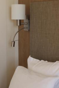 Hotels Logis Hotel Saint Guirec Et De La Plage : photos des chambres