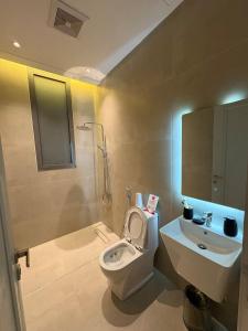 High-touch furnished flat 2 rooms , lounge and integrated kitchen