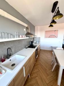 Modern Piata Apartment