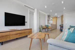 Moderno, con vistas y garaje a 100 metros de la playa