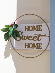 Villa Lawton - Magnificent sea & mountain views!