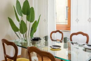 Exclusive Design Apartment - Duomo - Free Parking
