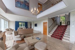 Aston - Villa Islas Urdaibai