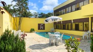 Piscina e Mar PousadaH