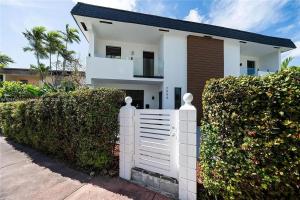 Oceanview Crespi Villa