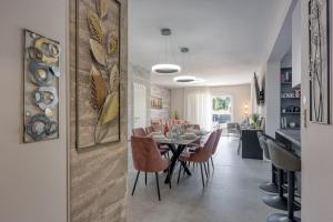 Villa Aria with heated Pool and Whirlpool - Happy Rentals