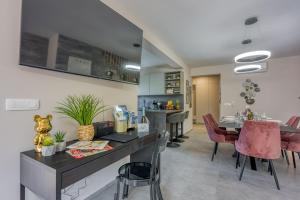 Villa Aria with heated Pool and Whirlpool - Happy Rentals