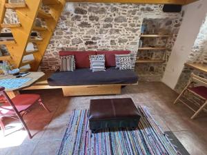 Lavrio stone house 5 min from the centreport