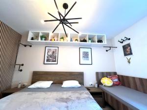 Submarine Studio - Saturn Alpha Residence