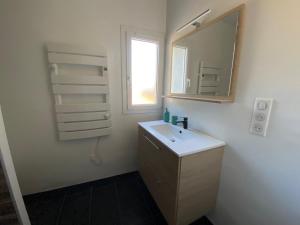 Appartements Le Narvick proche port-clim-wifi-parking : photos des chambres
