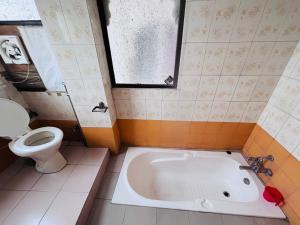 Bunk & Beyond Hostel