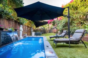 Tranquil Balinese Retreat in a resort style oasis