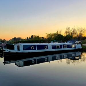 Dragonfly at Aston Marina
