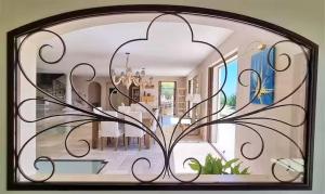 Read host profile before requesting - Luxury villa