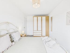 Modern 3 bed home Wolverhampton New Cross Hospital City Center