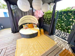 La Chambre des Secrets by Leslodgespa - Escapade romantique proche de Bâle avec terrasse privée