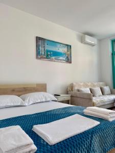 Flower Cozy Flat at Santorini Resort