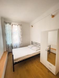 Typical Nice neighborhood 15 min from beach