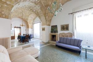 Casa Messapica by BarbarHouse