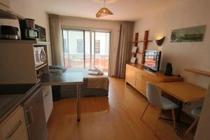 Studio 25 m2 Vendôme au cœur d'Aix-Les-Bains, balcon - 3hvězdičkové hotely ve městě Aix-les-Bains