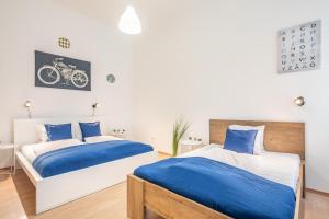 Metropolitan Retreat Blaha Square