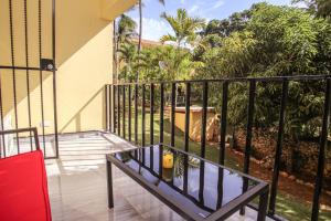 nNomad Apartment steps to Sirena