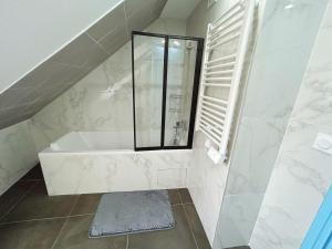 Appartements Hebergement design proche plage : photos des chambres