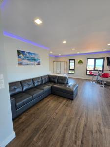 Къща Холидей Обзор