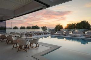 Avant Blue Boutique Hotel