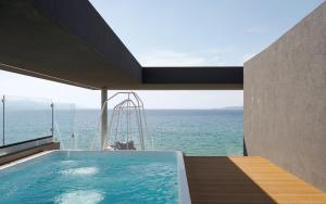 Avant Blue Boutique Hotel