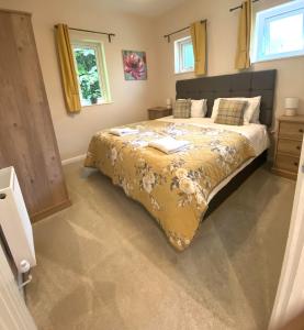 Private 1st Floor Apartment - Perfect for Port of Dover, Eurotunnel and Short Stays