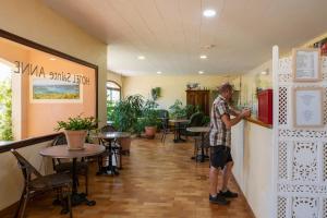 Hotels Hotel Sainte Anne : photos des chambres
