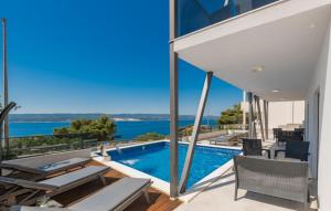 Apartman Mia 4 - Omis by Villas Guide