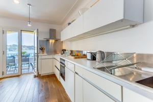 Appartements EDEN VIEW AP4469 by Riviera Holiday Homes : photos des chambres