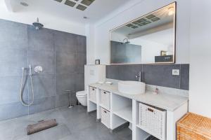 Appartements EDEN VIEW AP4469 by Riviera Holiday Homes : photos des chambres