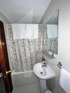 Single Room room in Hostal Río Paraná