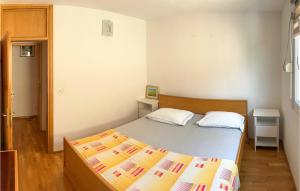 One Bedroom Stunning Apartment In Kastel Stafilic