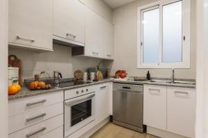Reis - 3 bedrooms and balcony in Vila de Gràcia