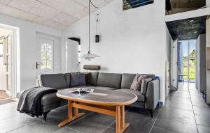 3 Bedroom Beautiful Home In Løkken