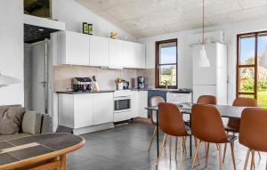 3 Bedroom Beautiful Home In Løkken