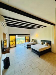 Cabaña Cedro Amarillo - Jacuzzi Grande Con Calefacción - Cerca a Medellín